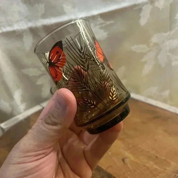 2 Libbey Juice  Glass Monarch Butterfly Wheat Pattern Amber Brown Vintage - Picture 5 of 5